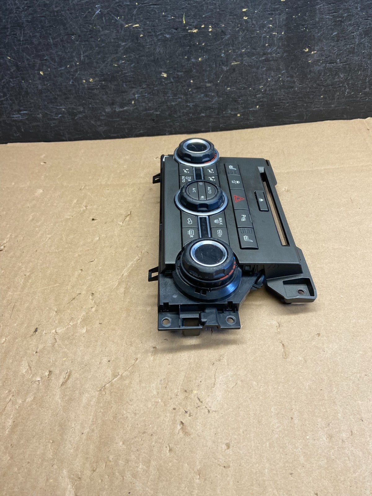 2010 to 2016 Land Rover LR4 Ac Heater Climate Control AI6376 DG2