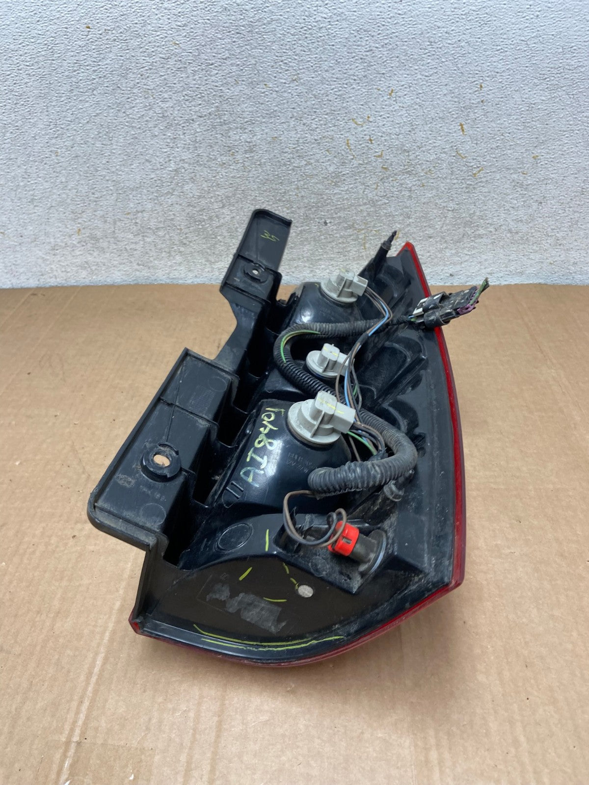 2008-2014 Chevrolet Tahoe Suburban Driver Lh Left Side Tail Light AI8401 LK5