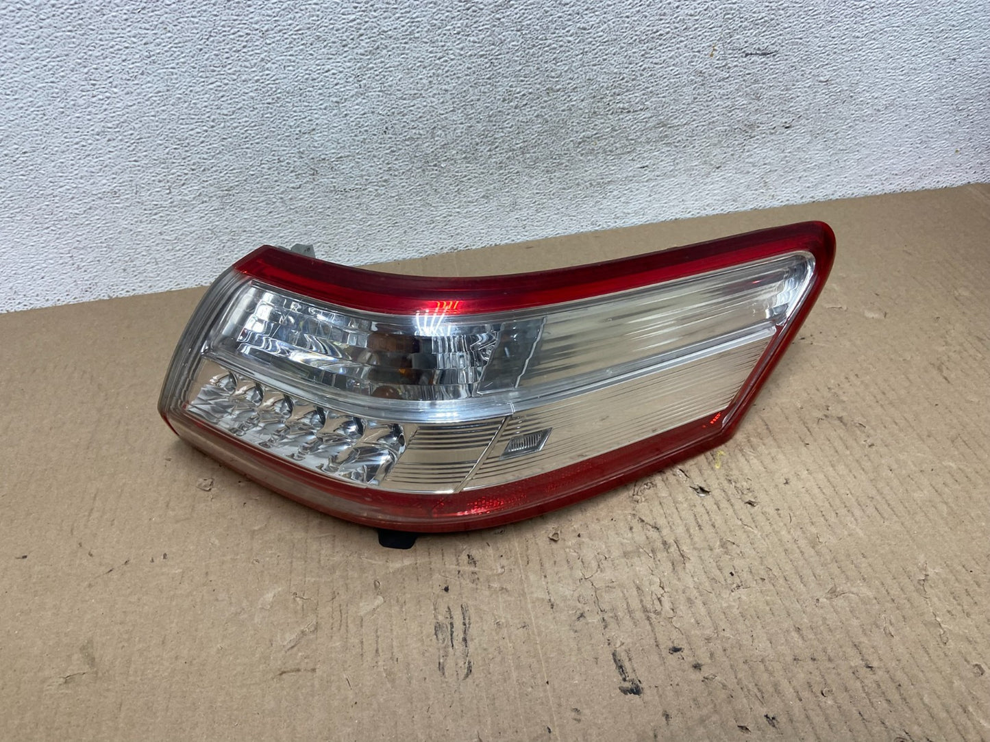 2010-2011 Toyota Camry Hybrid LED Right Passenger RH Tail Light AF5896 DW0