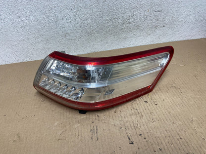 2010-2011 Toyota Camry Hybrid LED Right Passenger RH Tail Light AF5896 DW0