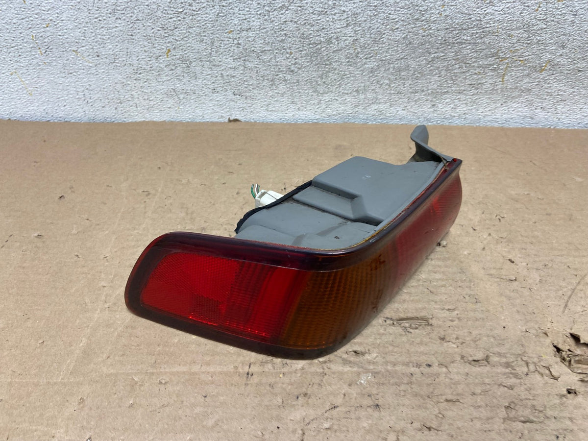 1997 1998 1999 Toyota Camry Tail Light Left Driver Rh Side AI1110 LK2