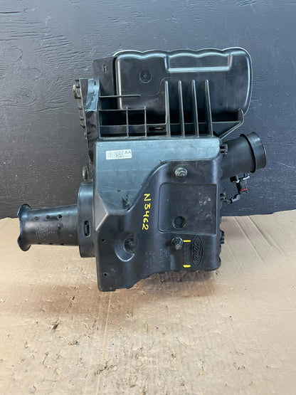 2009 to 2010 Ford Expedition Air Intake Cleaner Box Coolant Bottle AD8270 DG5