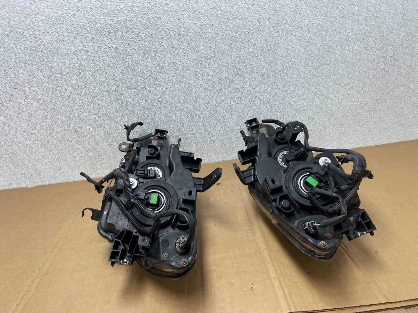 Halogen 2011 2012 2013 2014 Nissan Murano Headlights Left+Right AC8372 DW9