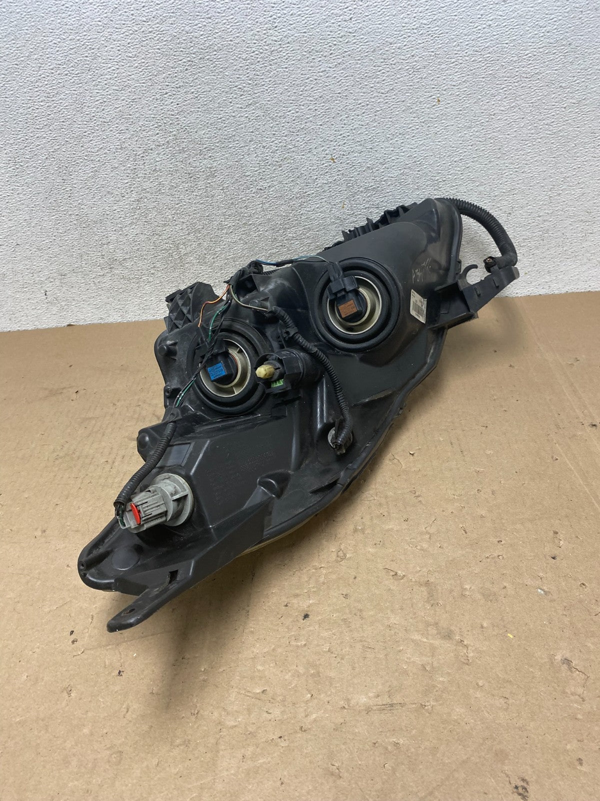 Sedan 2007 to 2009 Nissan Altima Right Passenger Halogen Headlight AG4766 DW5