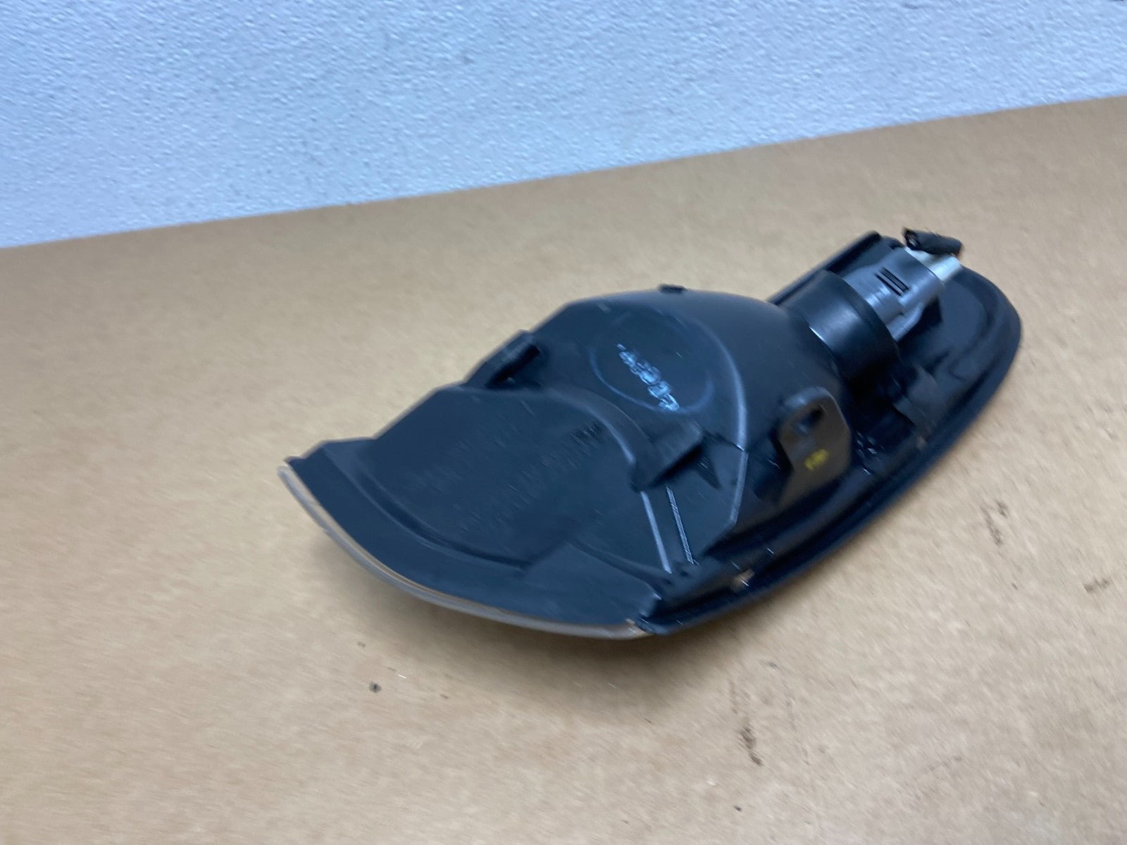 1996 to 1998 Mazda MPV Front Left Driver LH Side Turn Signal AC1700 DG4