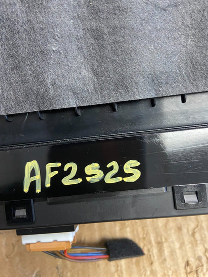 2011 to 2013 Kia Sorento Center Radio Climate Control Clock Trim af2525 DG6