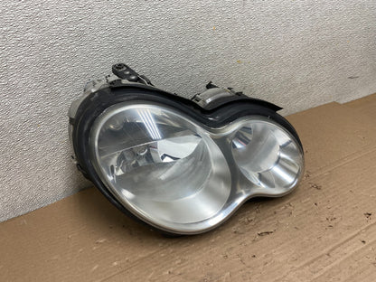 2005 to 2007 Mercedes-Benz C-Class Right Passenger Side Headlight AB1474 DW2