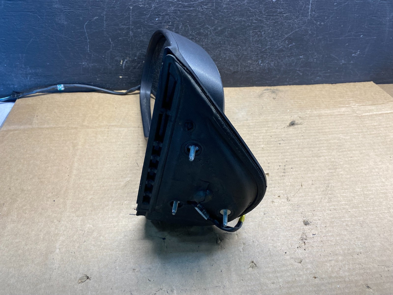 2007 to 2013 Chevrolet Tahoe Silverado Suburban Left Driver Mirror AD9774 DW3
