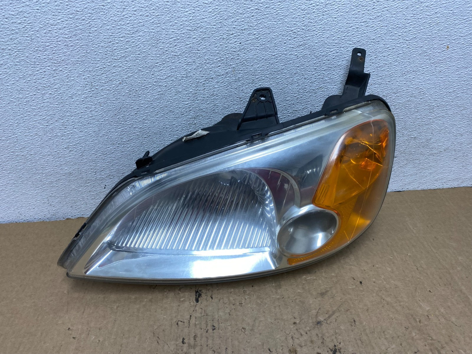 2001 - 2003 Honda Civic Coupe Headlight Halogen Left Driver LH AG2399 DW0