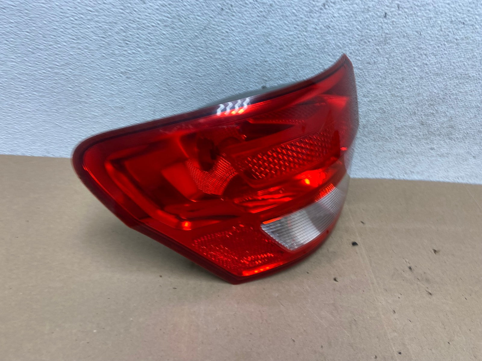 2011-2013 Jeep Grand Cherokee Left Driver Side Lh Tail Light AE4935 LK2