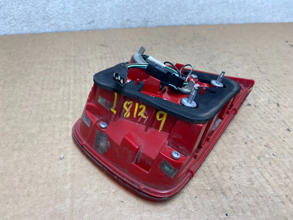 2013-2016 Chevrolet Malibu Right Passenger Rh Inner Tail Light L8129 DW6