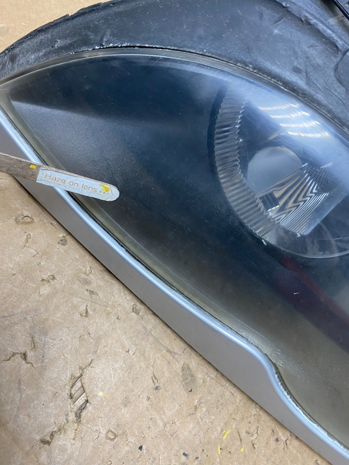 2002 to 2005 BMW 3 E46 Sedan Left Driver LH Halogen OEM Headlight V6063 DW7