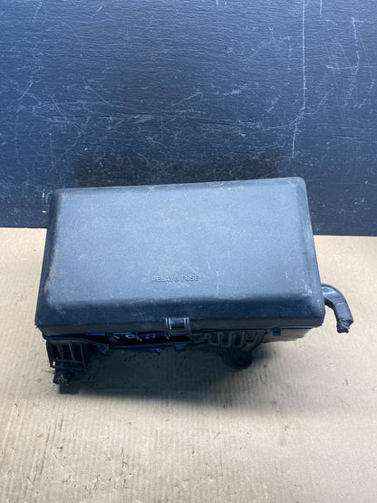 2007 to 2010 Toyota Tundra Under Hood Fuse Box Relay AE6422 DG5