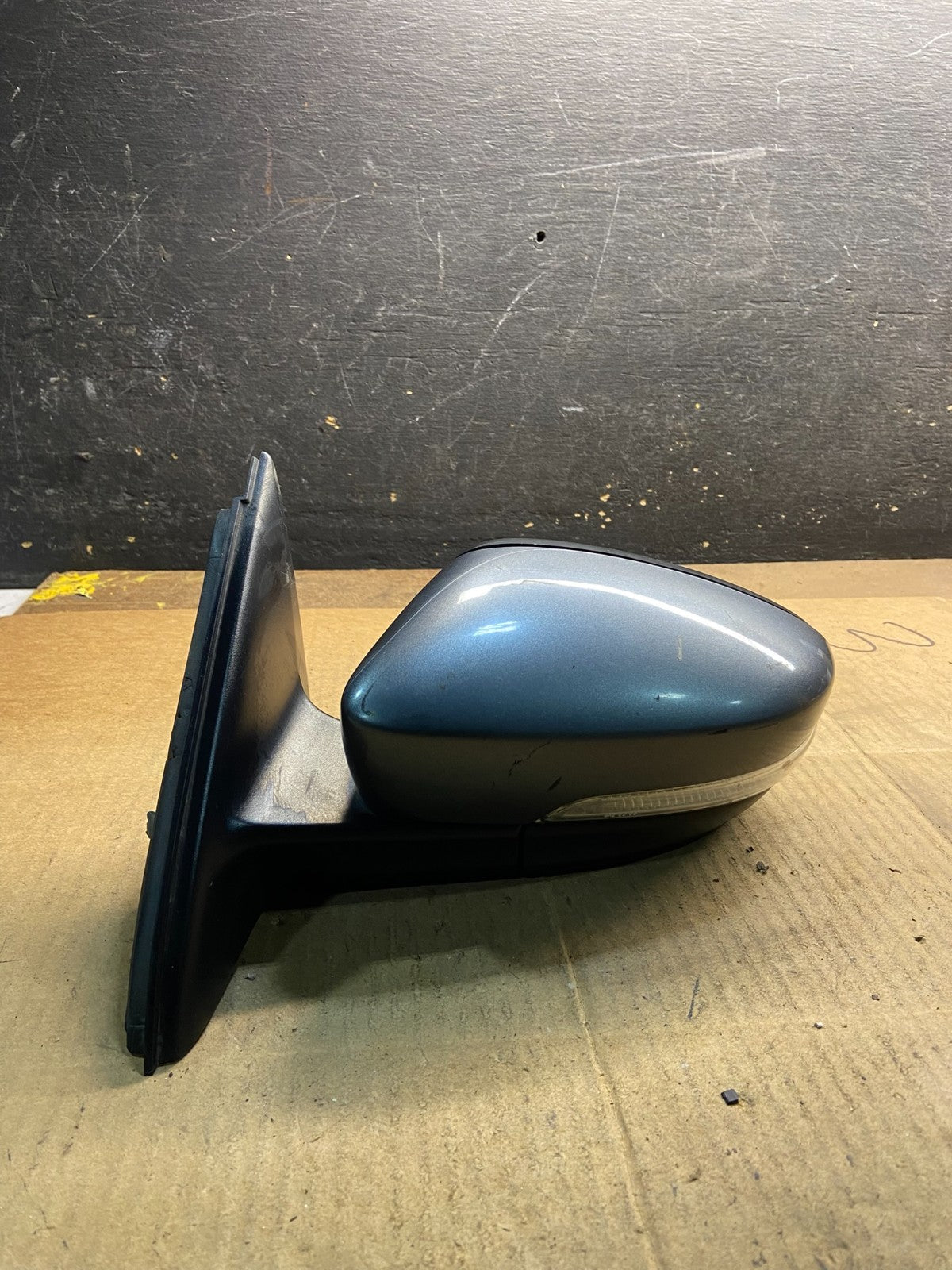 2011 to 2016 Volkswagen Jetta Sedan Left Driver View Door Mirror Oem y3997 DG0