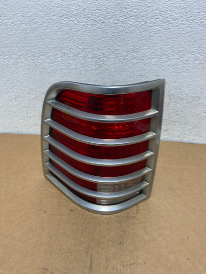 2002 to 2005 Mercury Mountaineer Left Driver Lh Side Tail Light AD5436 LK0