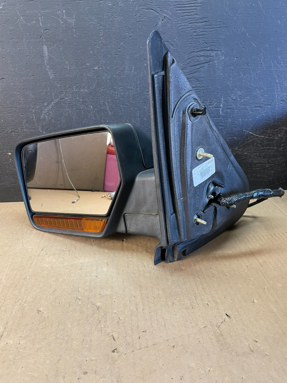 2007-2011 Ford Expedition Left Driver View Door Heated Mirror AD5618 DW2
