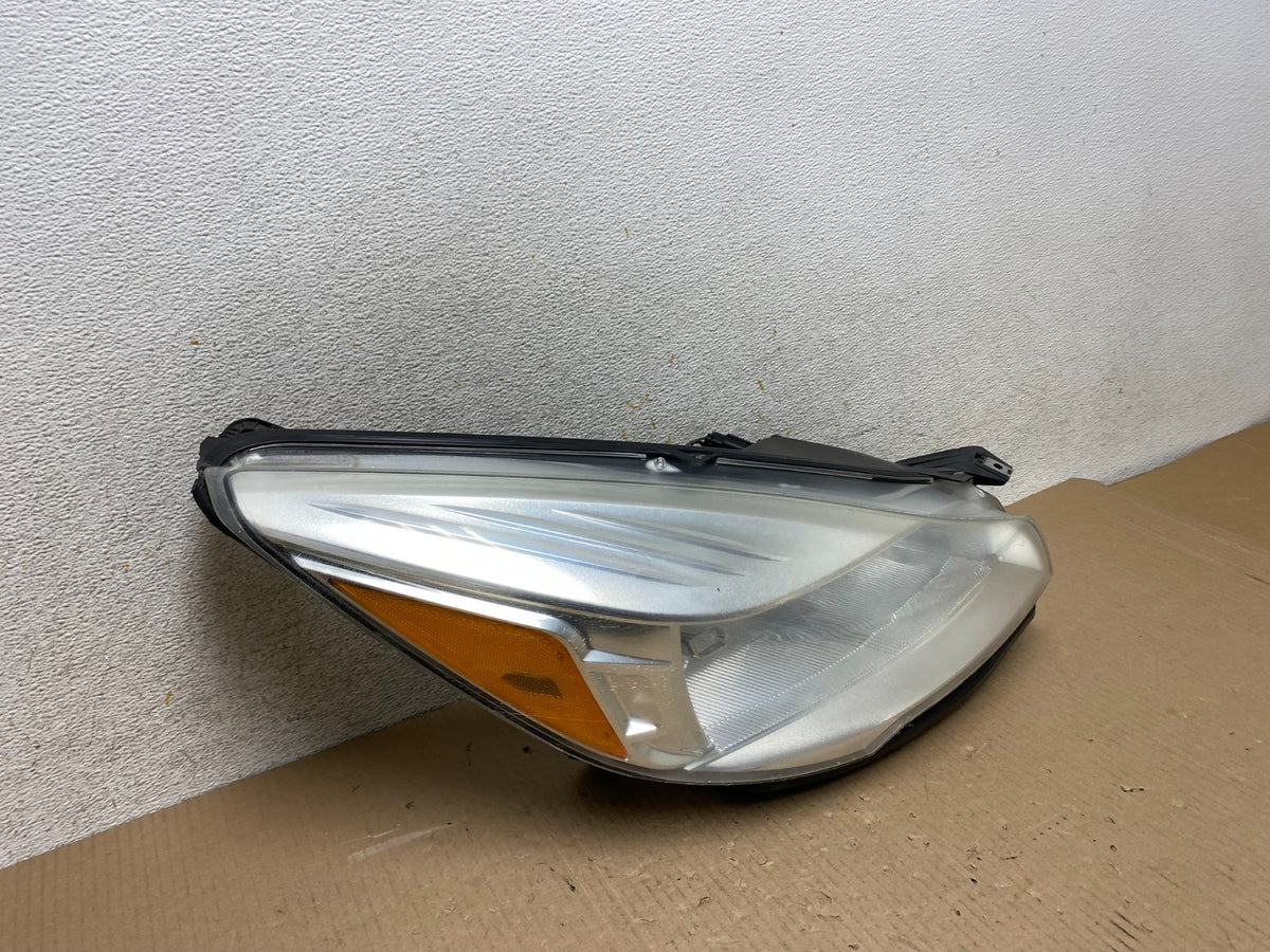 2013 - 2016 Ford Escape Headlight Right Passenger RH Side Halogen AJ2540 DW2