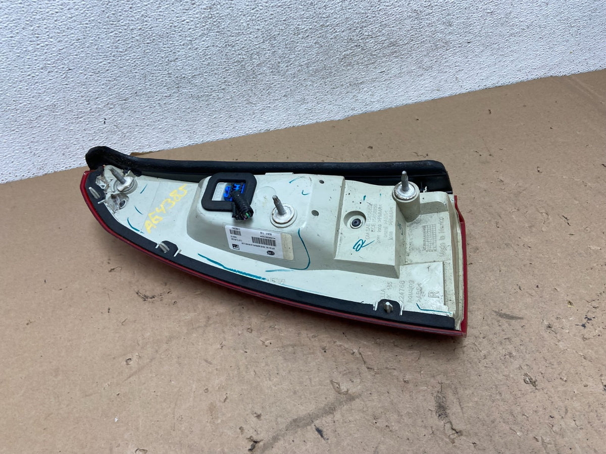 2006 to 2011 Cadillac DTS Right Passenger Rh Side LED Tail light AG43856