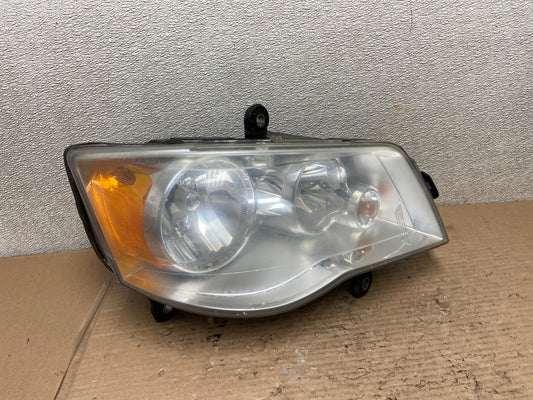 2011 to 2016 Chrysler Town and Country Right Passenger Headlight AA9544 DW0