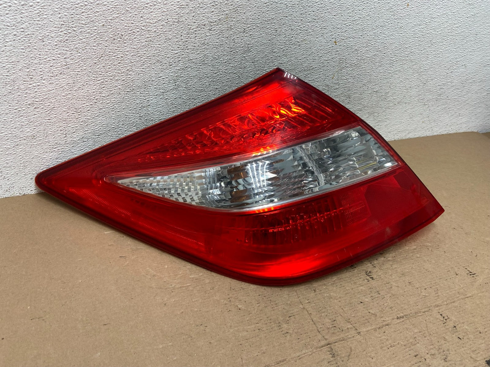 2010 - 2012 Honda Accord Crosstour Left Driver Side Tail light af4687 DG2