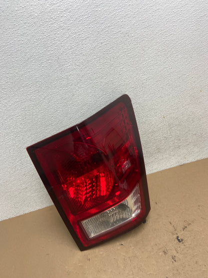 2007 to 2010 Jeep Grand Cherokee Right Passenger Tail Light AF4556 LK2