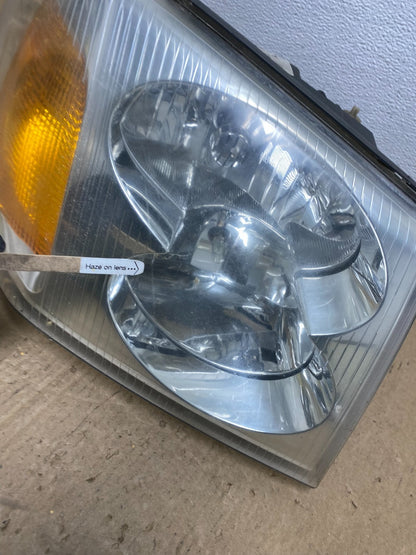2002 to 2009 Gmc Envoy Right Passenger RH Side Headlight Halogen AC1359 DW5