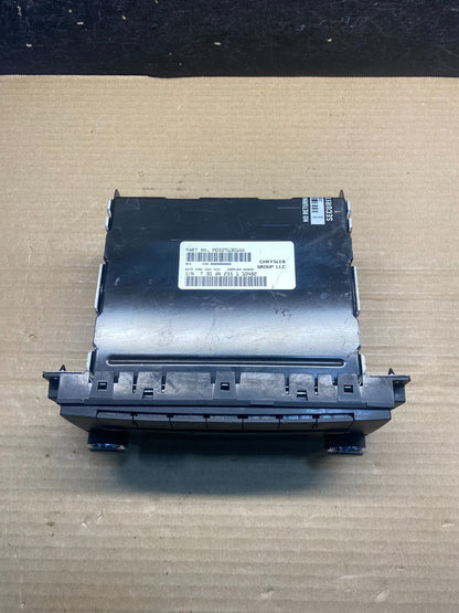 2007-2012 Chrysler Dodge Jeep Ram Radio CD MP3 AUX Receiver AF3847 DW3