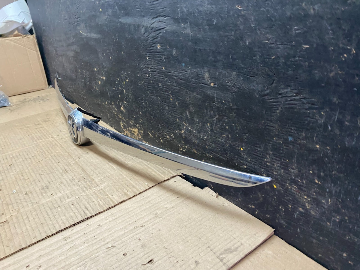 2011-2013 Bucik Regal Trunk Molding Trim Garnish Chrome Rear Tailgate v3400 DG1