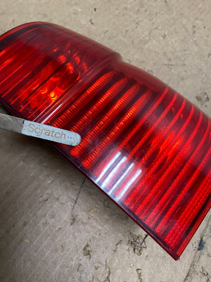 2001 2003 BMW 5 Series E39 Wagon Right Passenger RH Side Tail Light Oem V4600 DG3