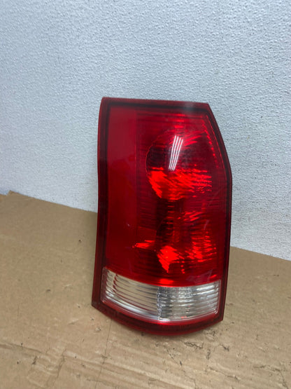 2004 2005 2006 2007 Saturn Vue Left Driver Lh Side Tail Light AD4107 LK0