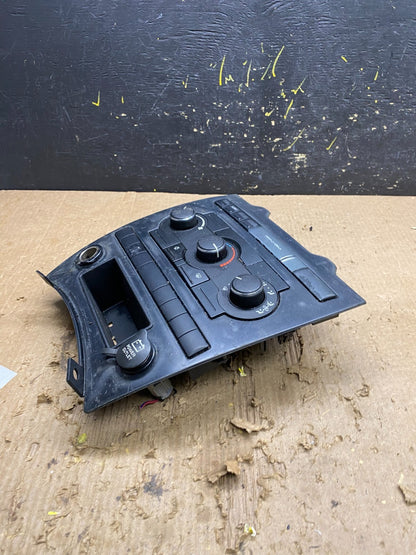 2005 2006 2007 Jeep Commander Grand Cherokee A/C Climate Control Bezel Z9748 DG3
