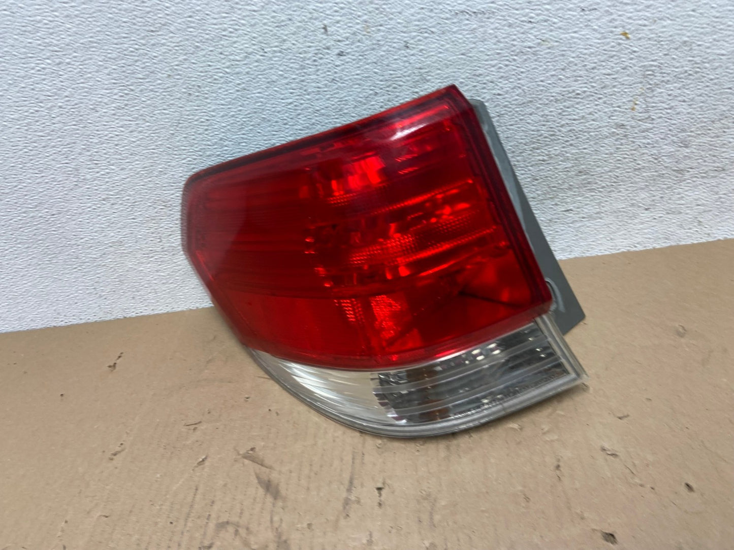 2008 2009 2010 Honda Odyssey Left Driver LH Side Tail Light AE7345 LK0