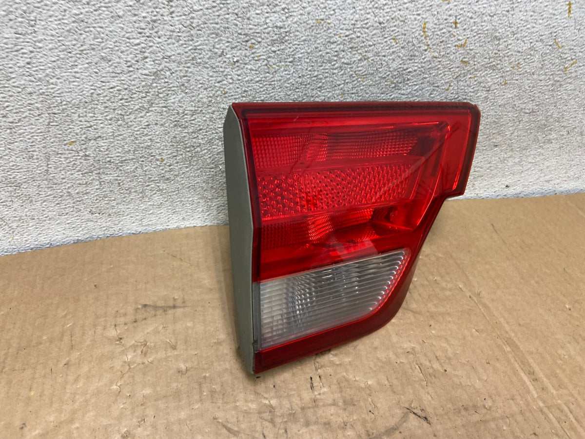 2011-2013 Jeep Grand Cherokee Left Driver Side Lh Inner Tail Light AI7913 LK2
