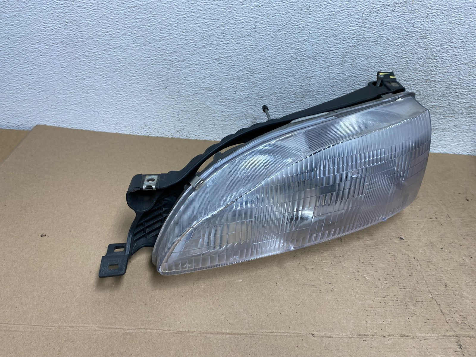 1995 to 1996 Toyota Camry Left Driver LH Side Headlight TYC AF4676 DW2