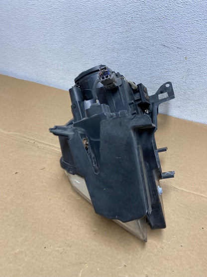 2008 - 2014 Subaru Tribeca Right Passenger Side Halogen Headlight AD3785 DW8