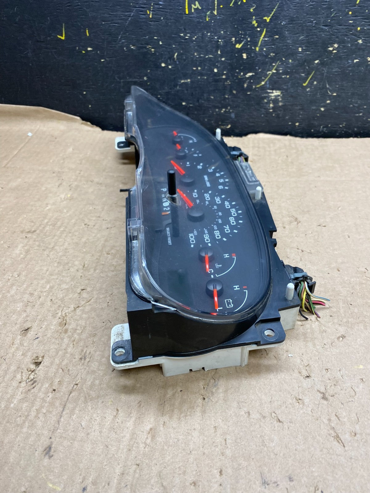 2006 Ford E350 Gauge Speedometer Cluster OEM z1777 DG3