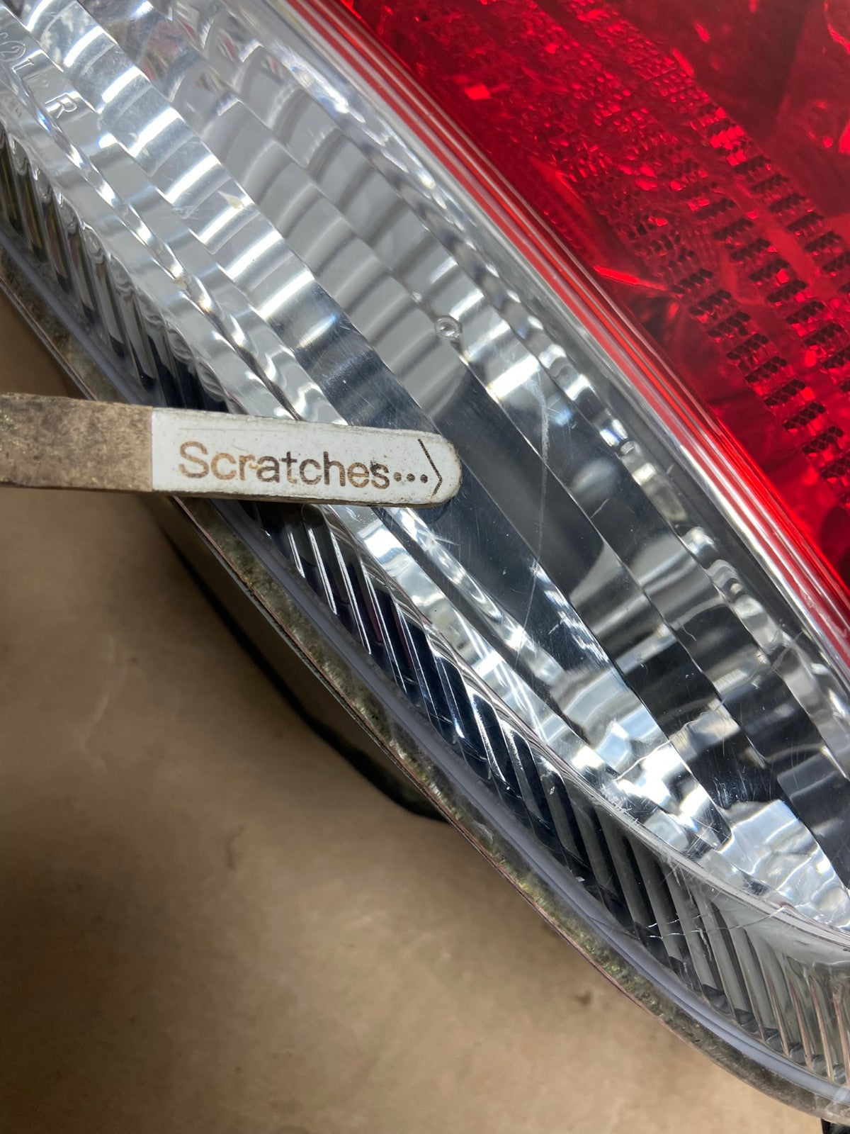 2005 to 2006 Toyota Camry Tail Light Right Passenger Side AG4601 LK3
