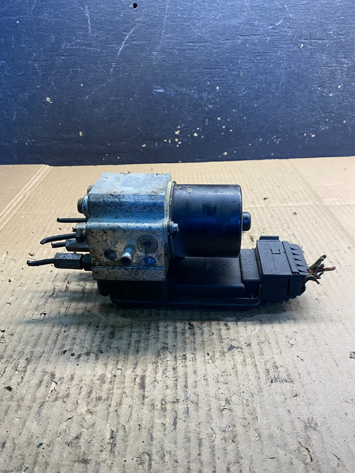 2006 2007 Ford E250 E350 Econoline Anti-Lock ABS Antilock Brake Pump ab2805 DG4