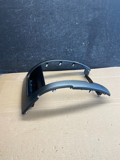 2011 to 2013 Kia Sorento Center Radio Climate Control Clock Trim AG5074 DG1