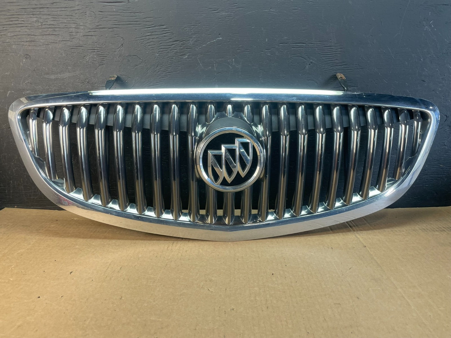 2008 to 2012 Buick Enclave Front Upper Grill Grille AD0229 DG0