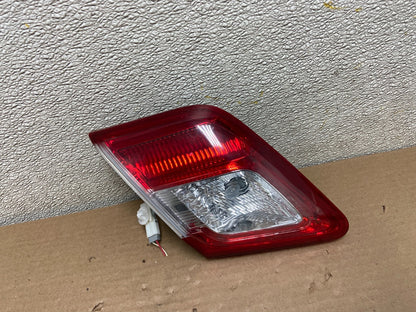 2010 - 2011 Toyota Camry Left Driver LH Side Inner Tail Light Oem AB1394 LK0