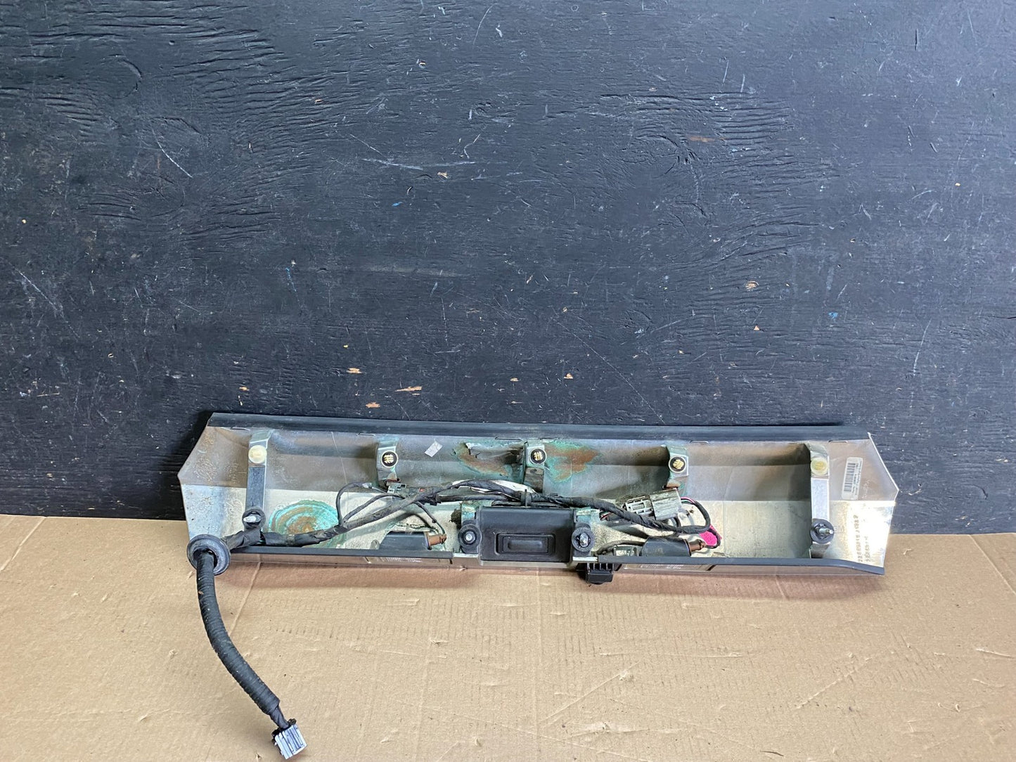 2011-2015 GMC Terrain Tailgate Liftgate Chrome Finish Molding Camera  P3986 DG6