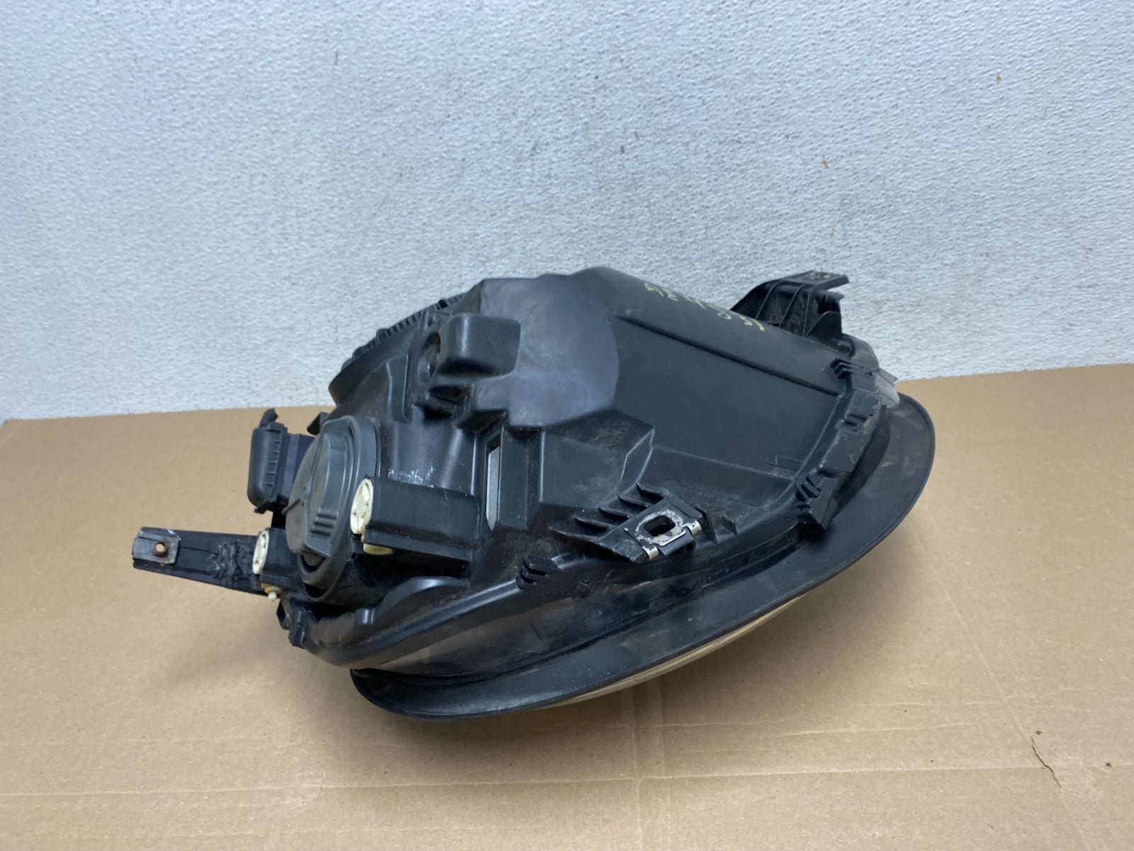 2016 to 2019 MINI Cooper Clubman F56 F55 F57 F54 Right Headlight 7401606 Ae43819