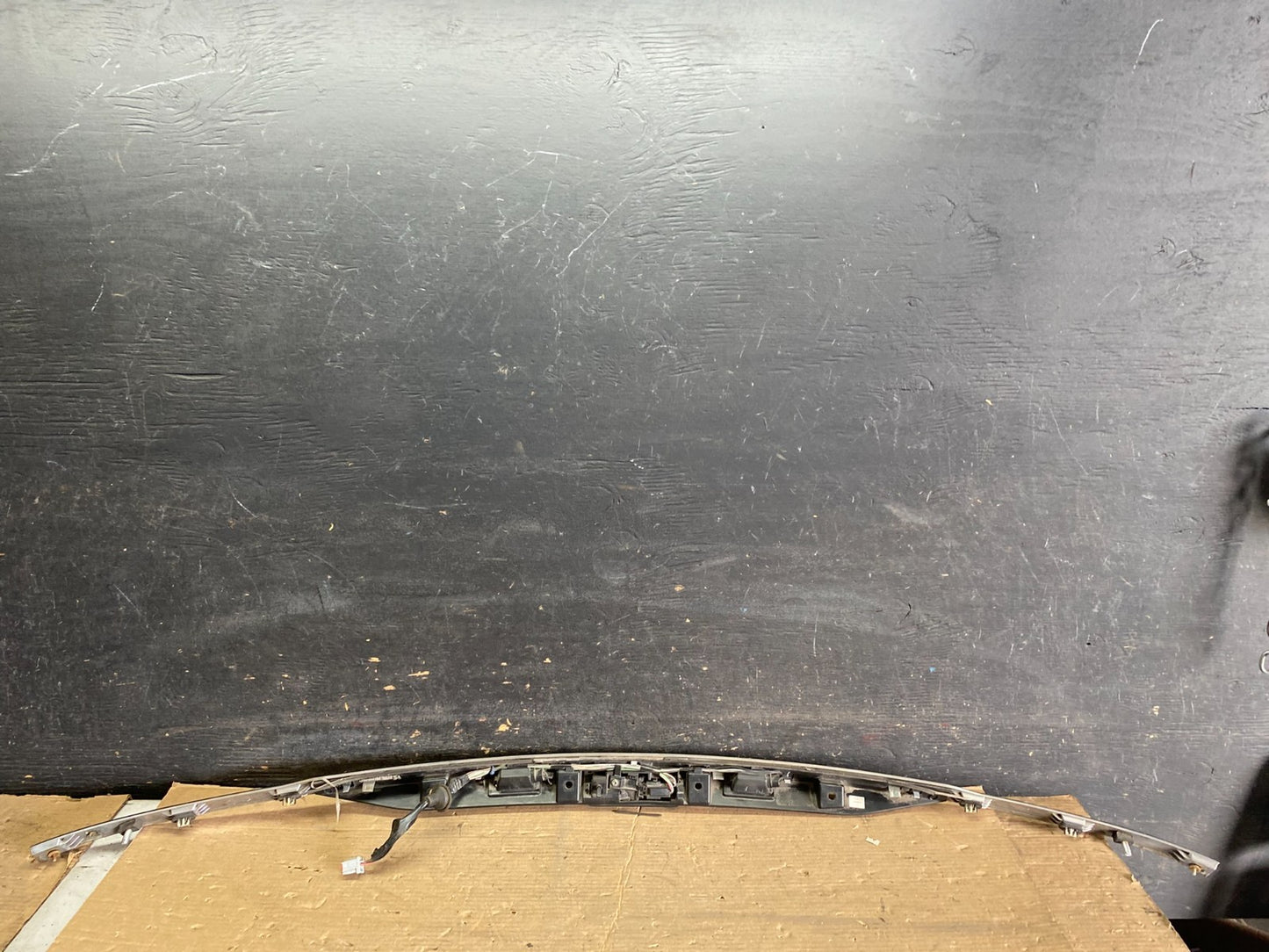 2011-2014 Ford Explorer Rear Tailgate Gate Trim Molding With Camera OEM R2321 DG7