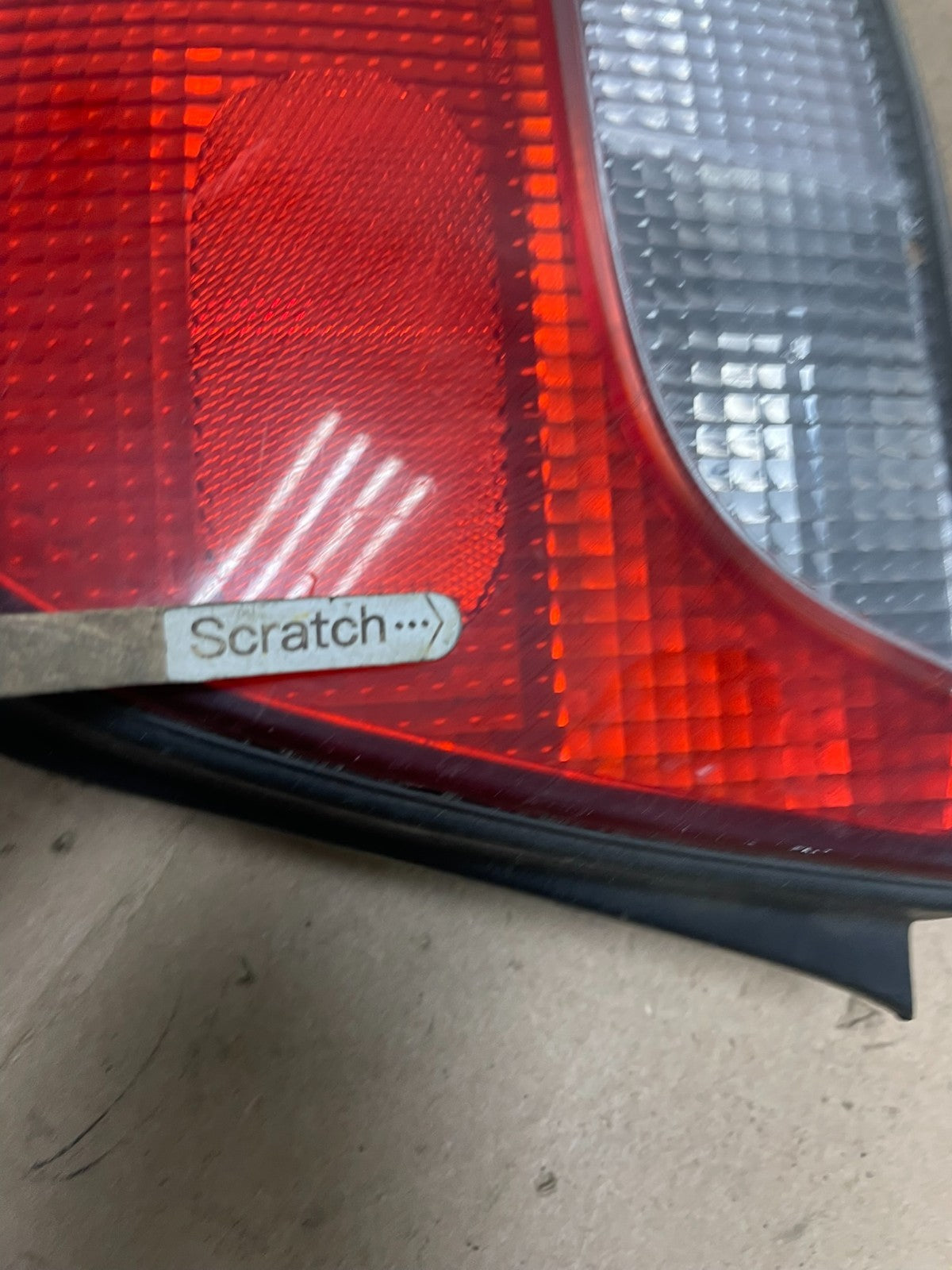 1998 to 1999 Hyundai Accent Hatchback Right Passenger RH Tail Light Oem Q4663 DG4