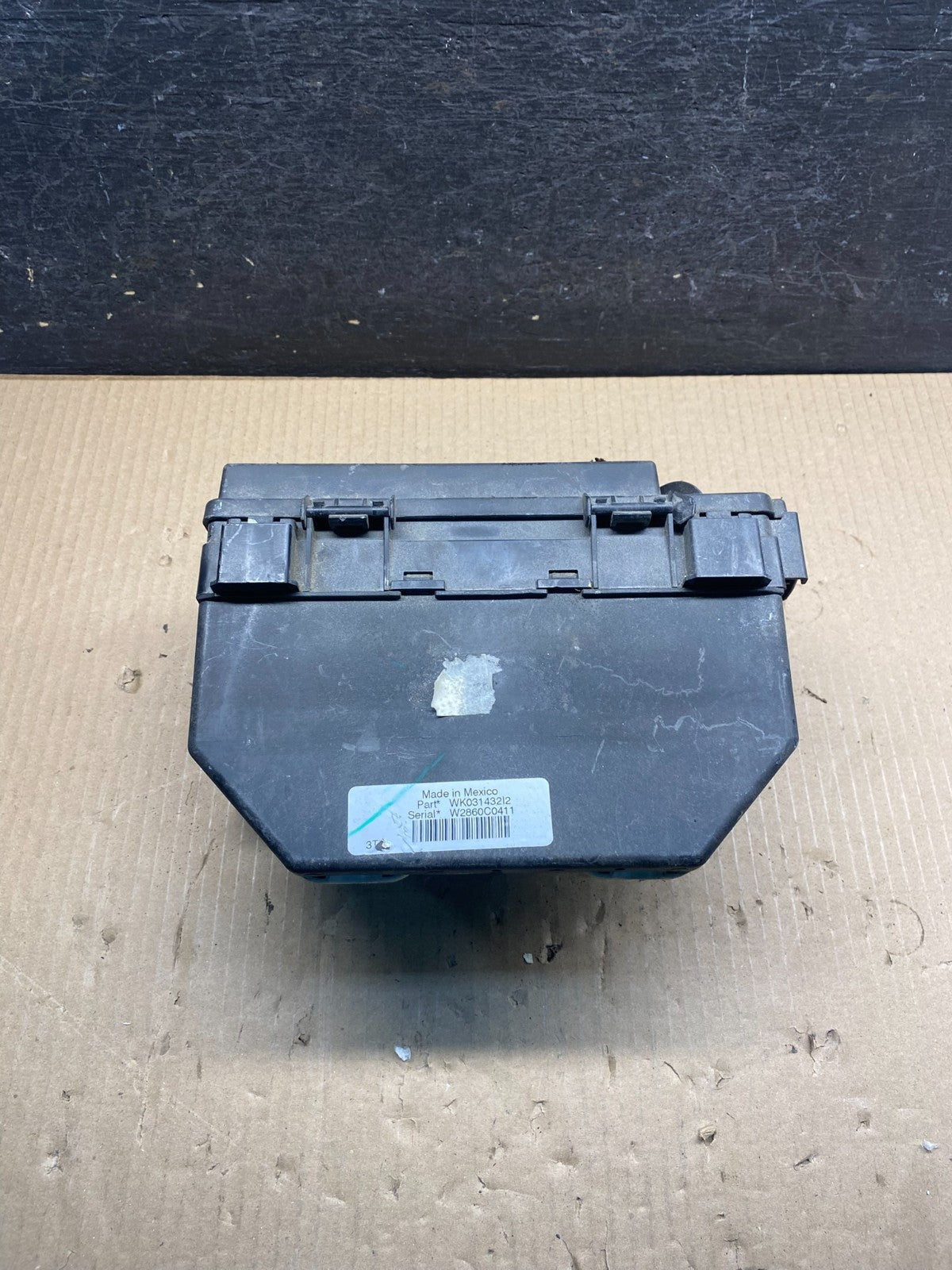 2012 Jeep Grand Cherokee Durango TIPM Fuse Box Relay Module 04692316AG AH7472 PS2