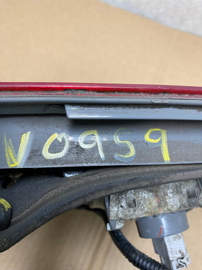 2005 2006 2007 Honda Odyssey Inner Left Driver Lh Tail Light V0959 DW8