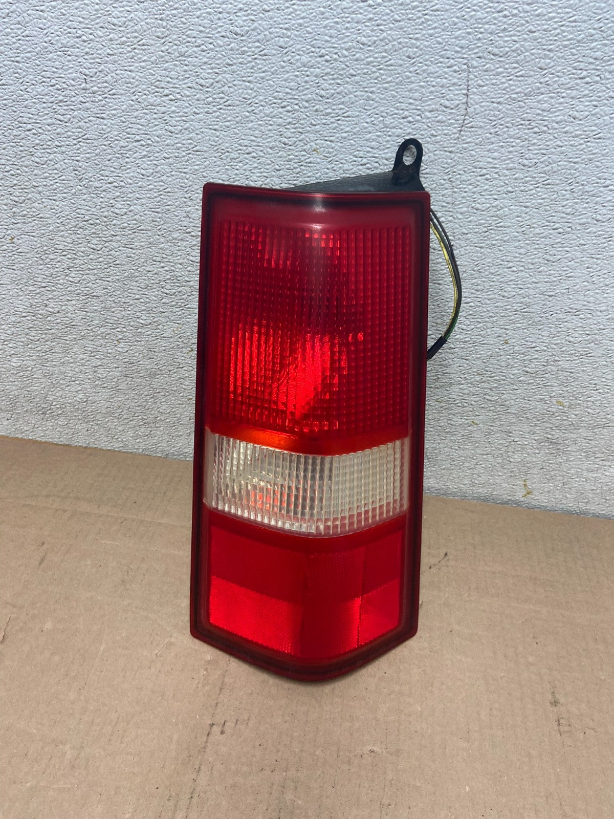 2003 2017 Chevrolet Express 1500 2500 3500 Right Passenger Tail Light R1382 DW0