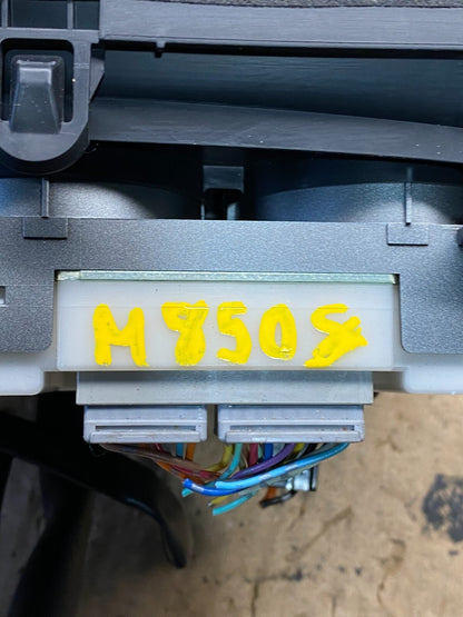 2011 to 2015 Nissan Rogue Heater Temperature AC Climate Control M8508 DG7