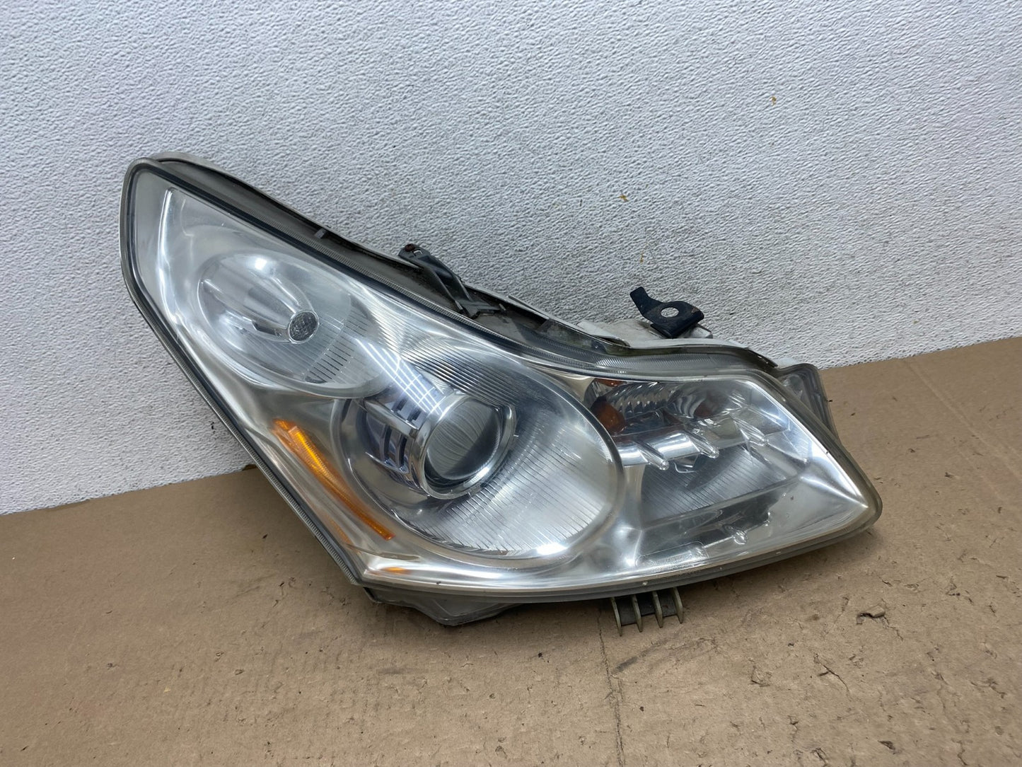 2007-2009 Infiniti G35 G37 Right Passenger Hid Xenon Headlight Sedan AG5645 DW0